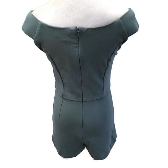 New! Romeo & Juliet Couture Green Romper Sz L - Picture 2 of 5